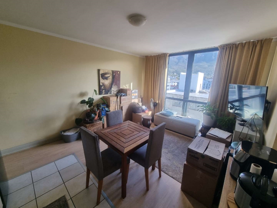 1 Bedroom Property for Sale in Zonnebloem Western Cape